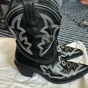 Western inspired 3/4 boot brand new never worn